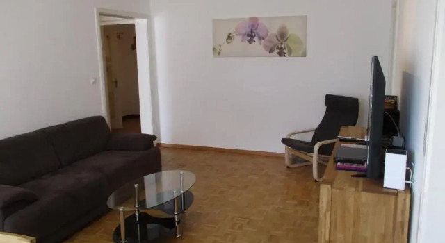 Апартаменты с 3 комнатами Apartment Bünda