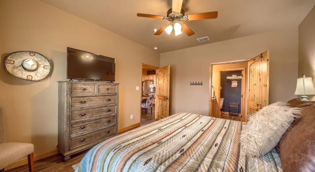 Номер Standard Old Mills Resort OM A5 3 Bedroom Condo by RedAwning