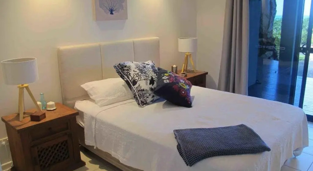 Seascape Luxury Beachfront Holiday House