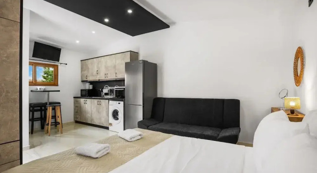 Студия Serenity Maisonette -studio in the Heart of Chania
