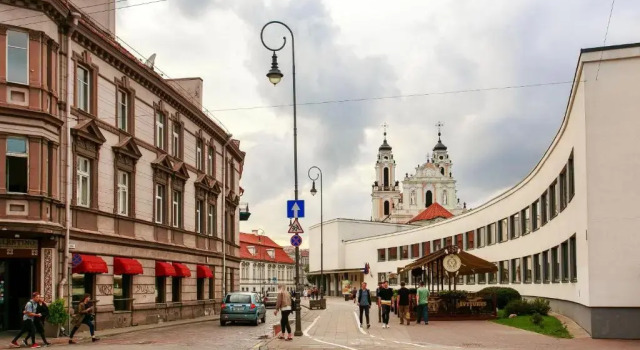 #stayhere - Spacious 2BDR Two Floor I Heart of Old Town