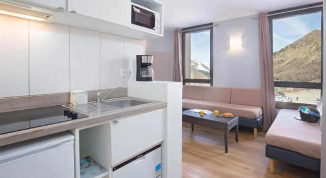 Апартаменты c 1 комнатой SOWELL RESIDENCES New Chastillon