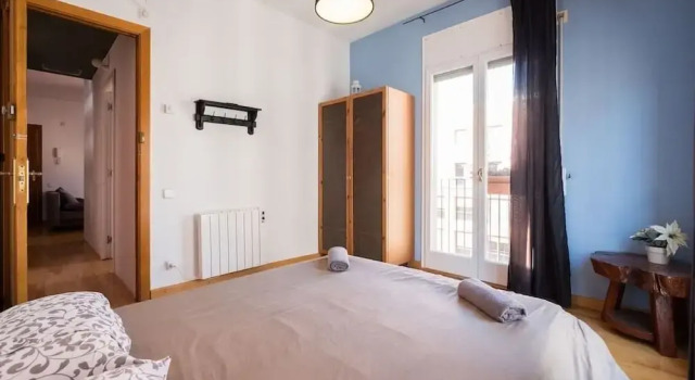 Duplex Penthouse 6 Pax Las Ramblas (Barcelona), Забронировать Отель Отели Барселоны 3 звезды, рядом с Уркинаона, 3*