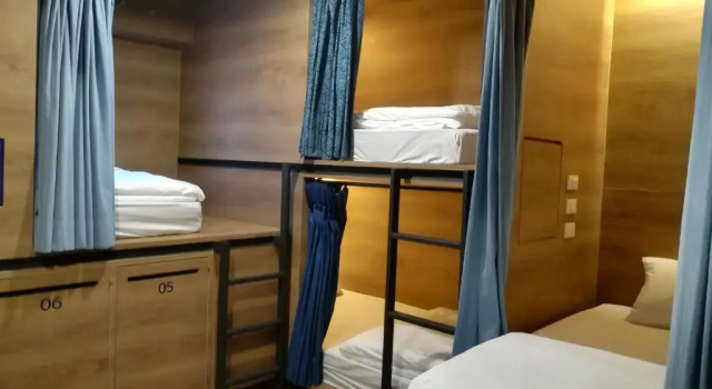 Кровать в общем номере (женский номер) Natee Hostel