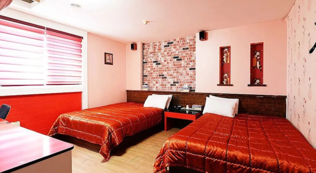 Четырёхместный номер Standard Cyber Motel