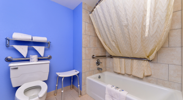 Четырёхместный номер Standard Americas Best Value Inn Clear Lake