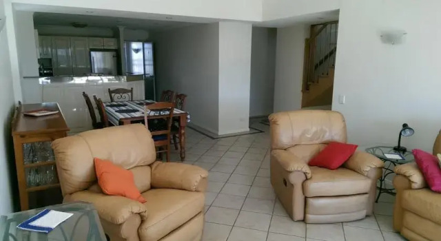 Penthouse Apartment Kangaroo Point, Забронировать Апартаменты/квартира Каргару-Пойнт Брисбен, рядом с Паромный терминал South Bank