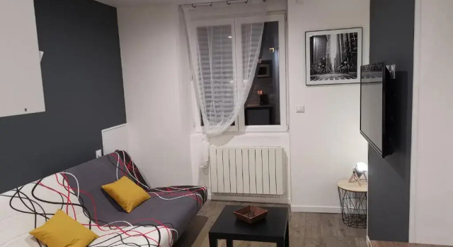 Studio Cosy Au Pied du Metro Flachet, Забронировать Апартаменты/квартира Вийёрбан Rhône