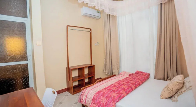 Volunteer Hostel, Varaa Hostelli Moshi Hai