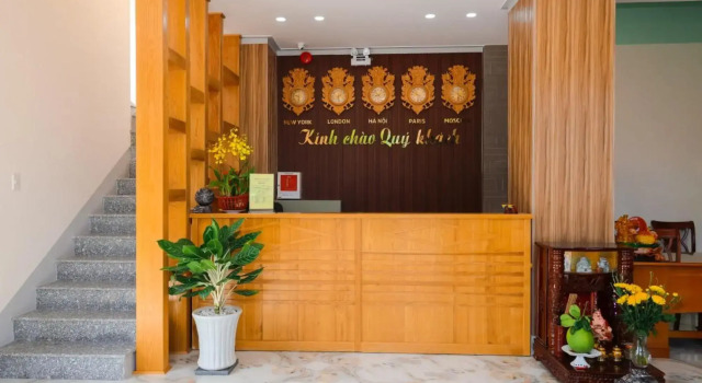 Khách Sạn Phương Khuê, Забронировать Отель Недорогие отели Фантхьет, недорого