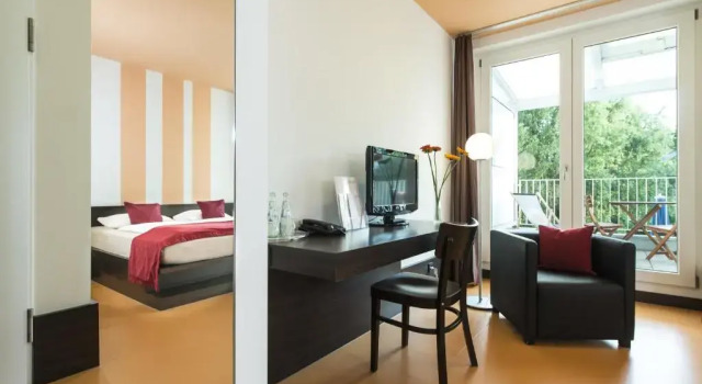 Habitación doble Estándar con balcón y con vista al jardín Hotel Grenzfall