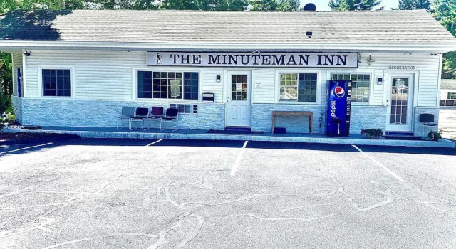 The Minuteman Inn, Забронировать Мини-отель Отели Массачусетса с парковкой, Парковка