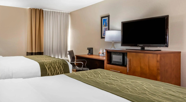 Четырёхместный номер Standard Comfort Inn Birmingham - Irondale