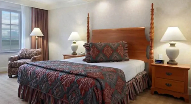 Двухместный номер с видом на город Bay Landing Hotel