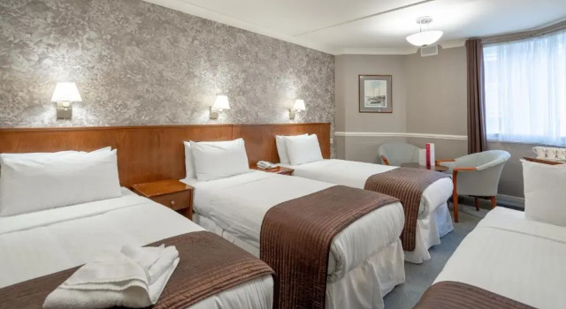 Трёхместный номер Standard The Clarendon Hotel