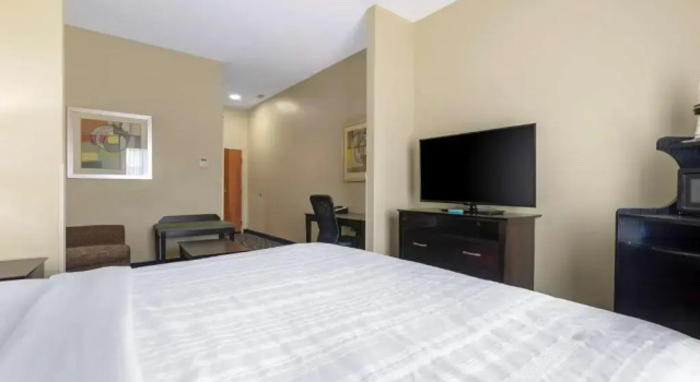 Номер Standard Best Western Plus Brunswick Inn & Suites