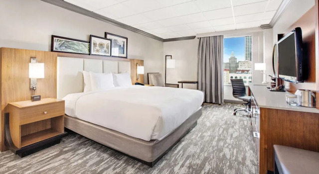 Номер Deluxe DoubleTree by Hilton New Orleans