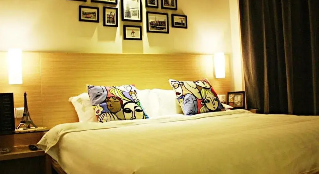 Chengdu Rongcheng Holiday Hotel