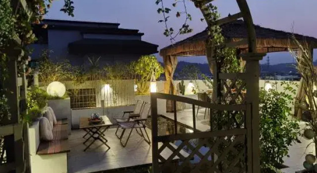 Люкс с 4 комнатами с видом на реку Lizhuang Ancient Town Zai Shui Yi Fang Homestay