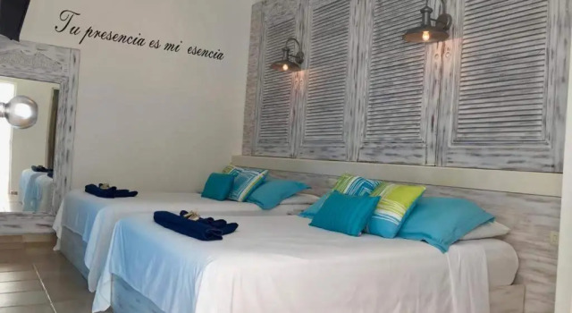 Четырёхместный номер Executive Coco Rio Hotel - Mamitas Beach Area