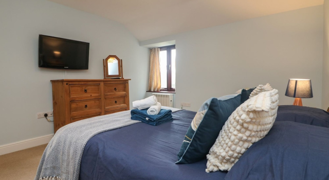 Little Tregarrick, Book Hotel Helston Cornwall