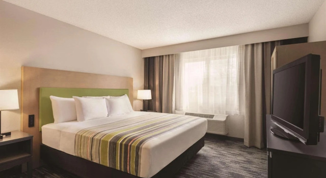 Двухместный люкс Country Inn & Suites by Radisson, Northfield, MN