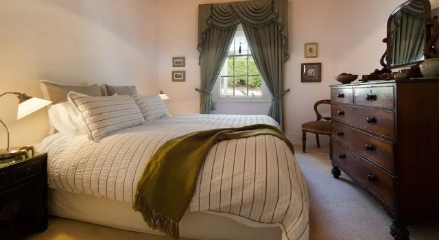 Hillendale - West Wing Daylesford, Varaa Hotelli Daylesford 