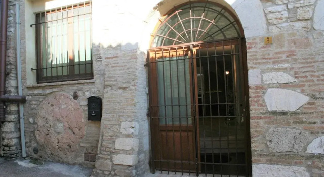 Open-Space Le Macine Apartment, Varaa Huoneisto Assisi Umbria