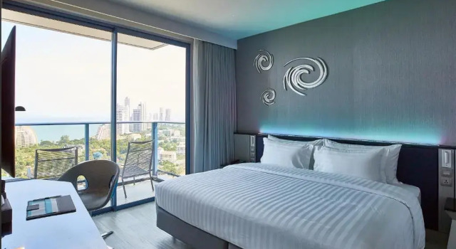 Номер Family Connecting Deluxe с балконом и с видом на море Grande Centre Point Pattaya