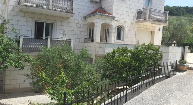 Апартаменты c 1 комнатой Apartments Nives