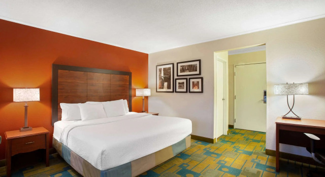 La Quinta Inn by Wyndham Auburn Worcester, Buchen Sie Hotel Hotels in New England mit Frühstück, Frühstück