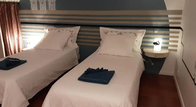 Kerlobek Etoile, Rezervovat Hotel Hotely v Groix s parkováním, Parkování