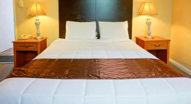 Номер Standard Town and Country Inn