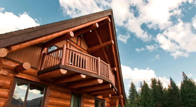 Revelstoke House Luxury Log House at Base of Resort, Réserver Complexe hôtelier Revelstoke Colombie-Britannique