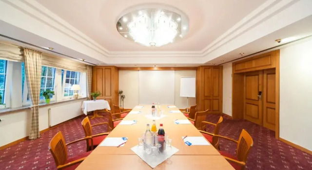 Hotel Restaurant Bullerdieck, Book Hotel Garbsen 