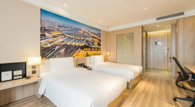 Двухместный номер Superior Atour Hotel Hongqiao National Exhibition Center Shanghai