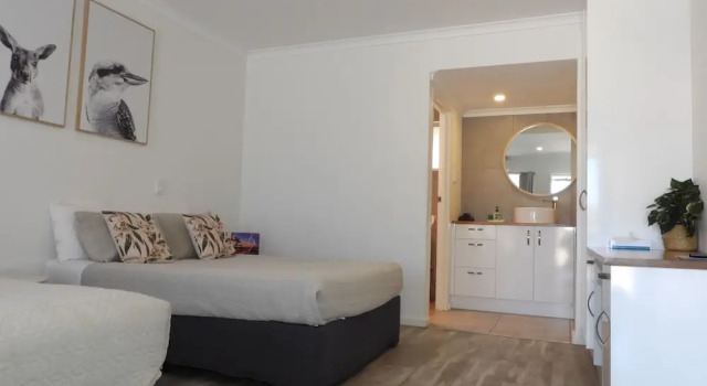 Двухместный номер Standard Alice Motor Inn