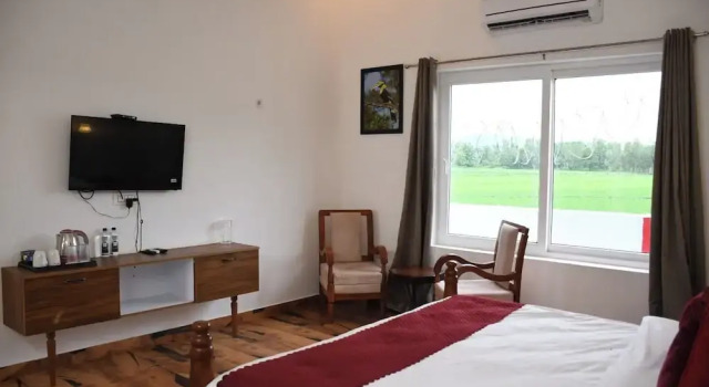 Люкс Classic Prakaram Resort And Cafe