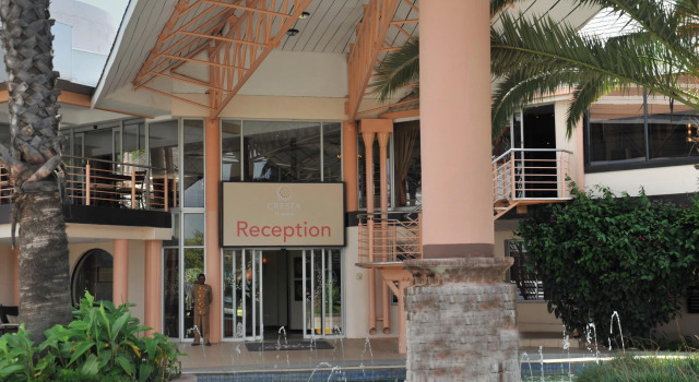 Cresta Thapama, Book Hotel 3-stjernede hoteller i Francistown, 3*