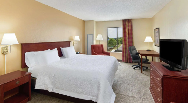 Двухместный номер Standard Hampton Inn Columbus-North
