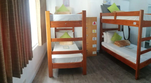 V - Rooms Hostel - Adults Only, Rezervovat Hostel Makati City 