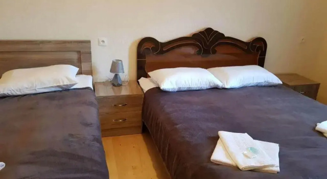 Guesthouse Guram Baba, Varaa Hotelli Hotellit Samegrelo Zveno-Svaneti aamiaisella, Aamiainen