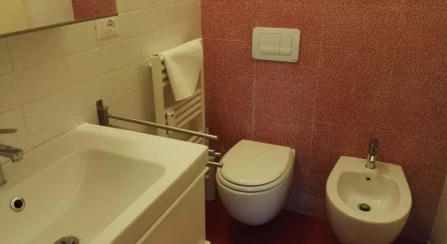 The Red Suite in Florence with Free Parking, Забронировать Отель Новоли - Сан Донато Флоренция