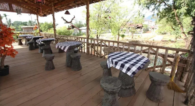 Xuan Mai Guesthouse, Rezerwuj Ośrodek wypoczynkowy Tanie hotele w Pakse