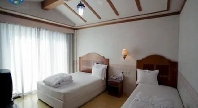 Sunny Holiday Hotel, Book Hotel Lingshui Hainan