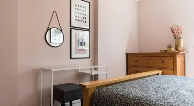 Amazing 4 Bed House wParking 2min walk to Station