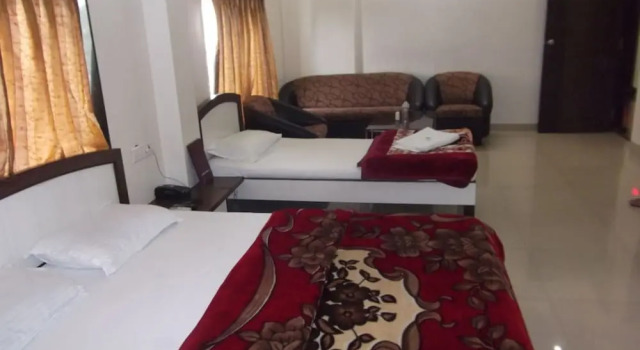 Люкс Hotel Bhola