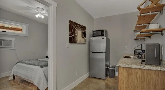 Romantic Casita With Grill ten min From Downtown!
