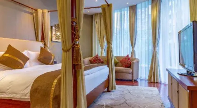 Люкс Presidential Отель Palace Hotels (Chongqing Nanbin Road Holy Land Hot Spring Branch)