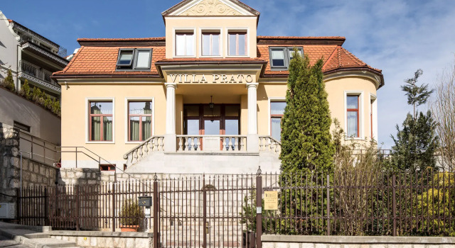 Villa Prato, Забронировать Отель Бизнес-отели Брашова, рядом с Tâmpa Cable Car – Hilltop, 4* 5*